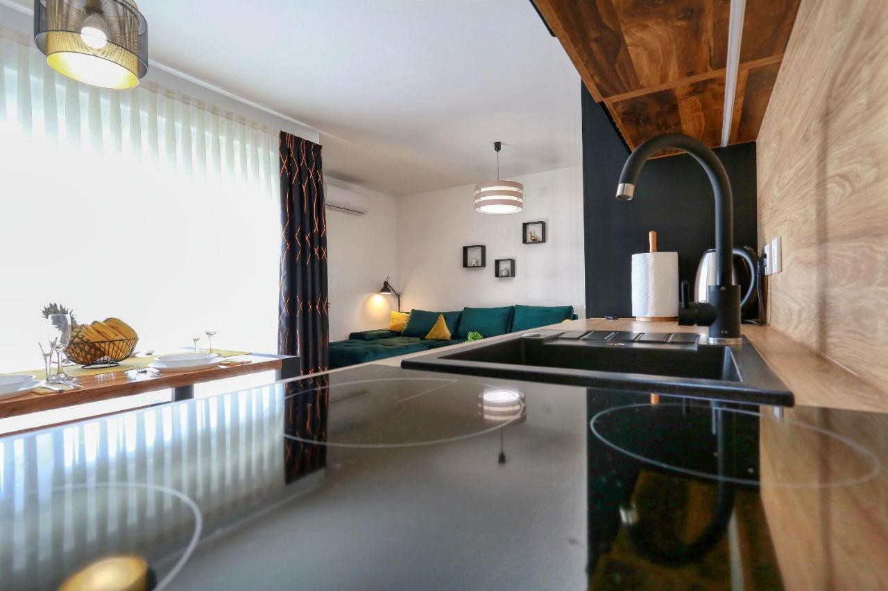 Luxury Apartments Hills Vir Exterior foto
